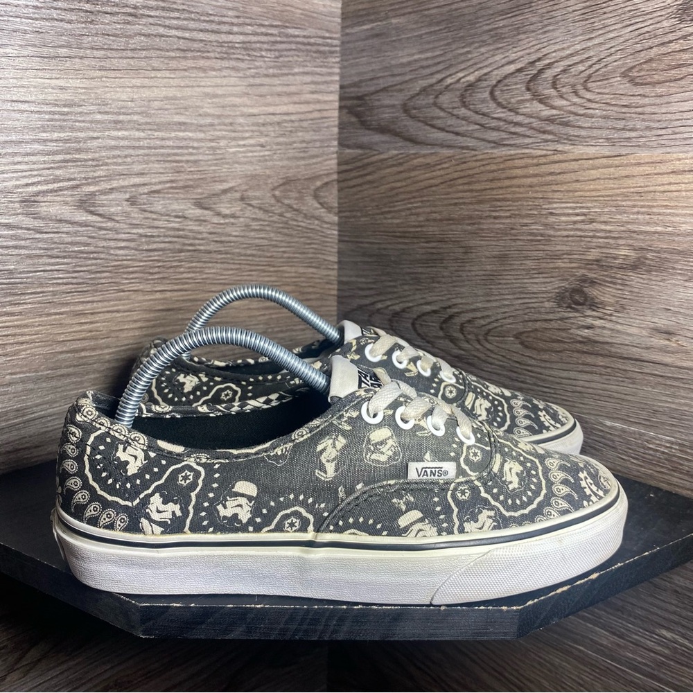 Vans era Star Wars storm trooper black white paisley